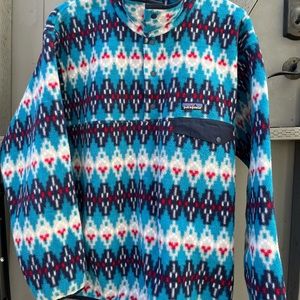 Barely worn Patagonia Synchilla Snap Tee